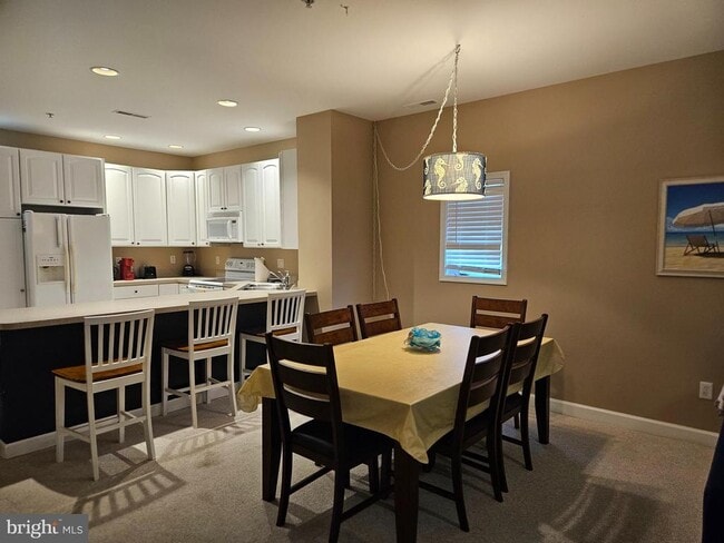 Building Photo - 34297 Summerlyn Dr