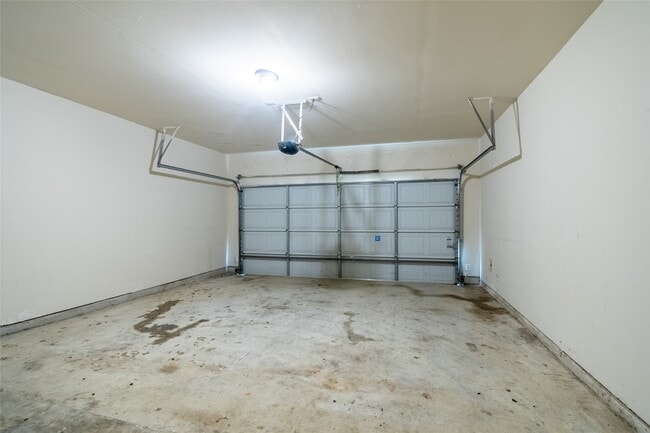 Building Photo - 1610 Juniper Knoll Way