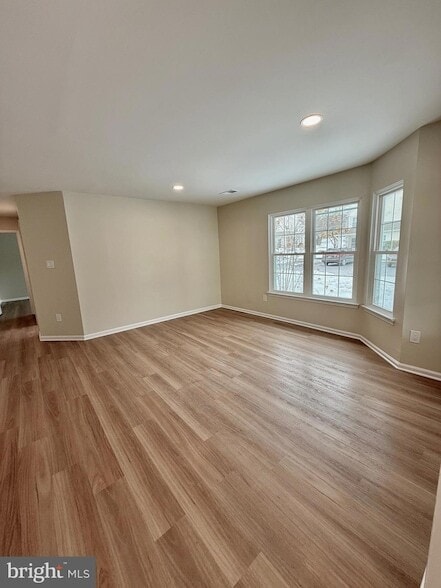 Building Photo - 31013 Bennett Pl