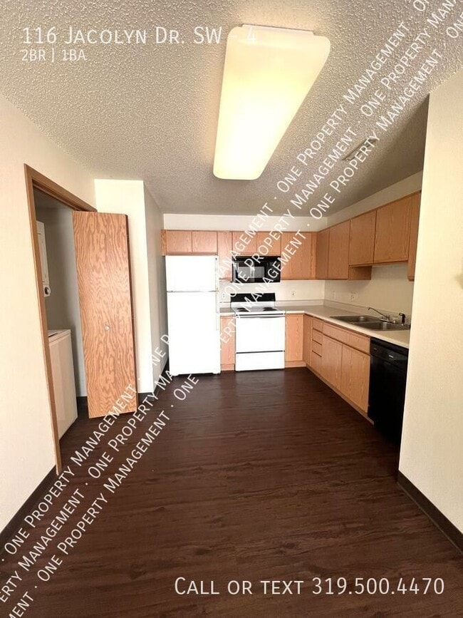 Building Photo - 116 Jacolyn Dr SW