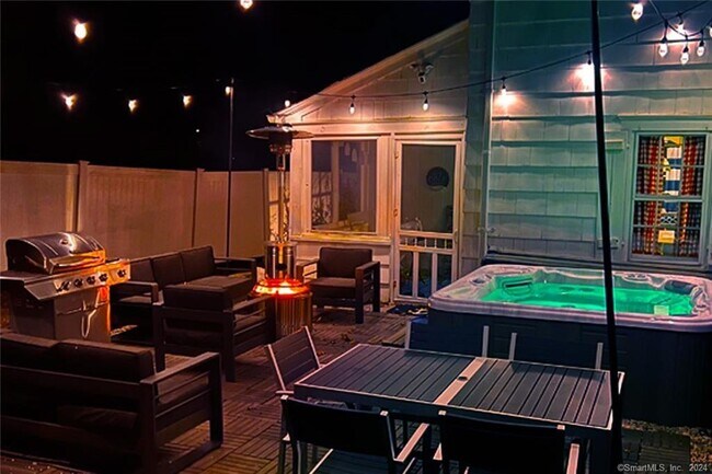 Building Photo - 61 Hillandale Rd