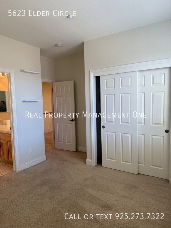 Building Photo - 5623 Elder Cir