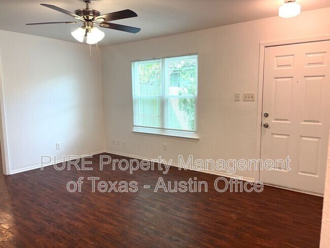 Building Photo - 16005 Stoneham Cir