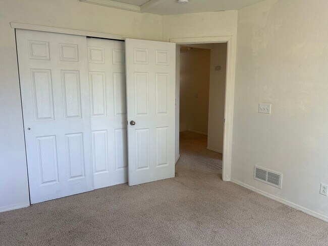 Building Photo - Comfortable 3-Bedroom Home with Community Amenities in Fort Collins – Available Now
