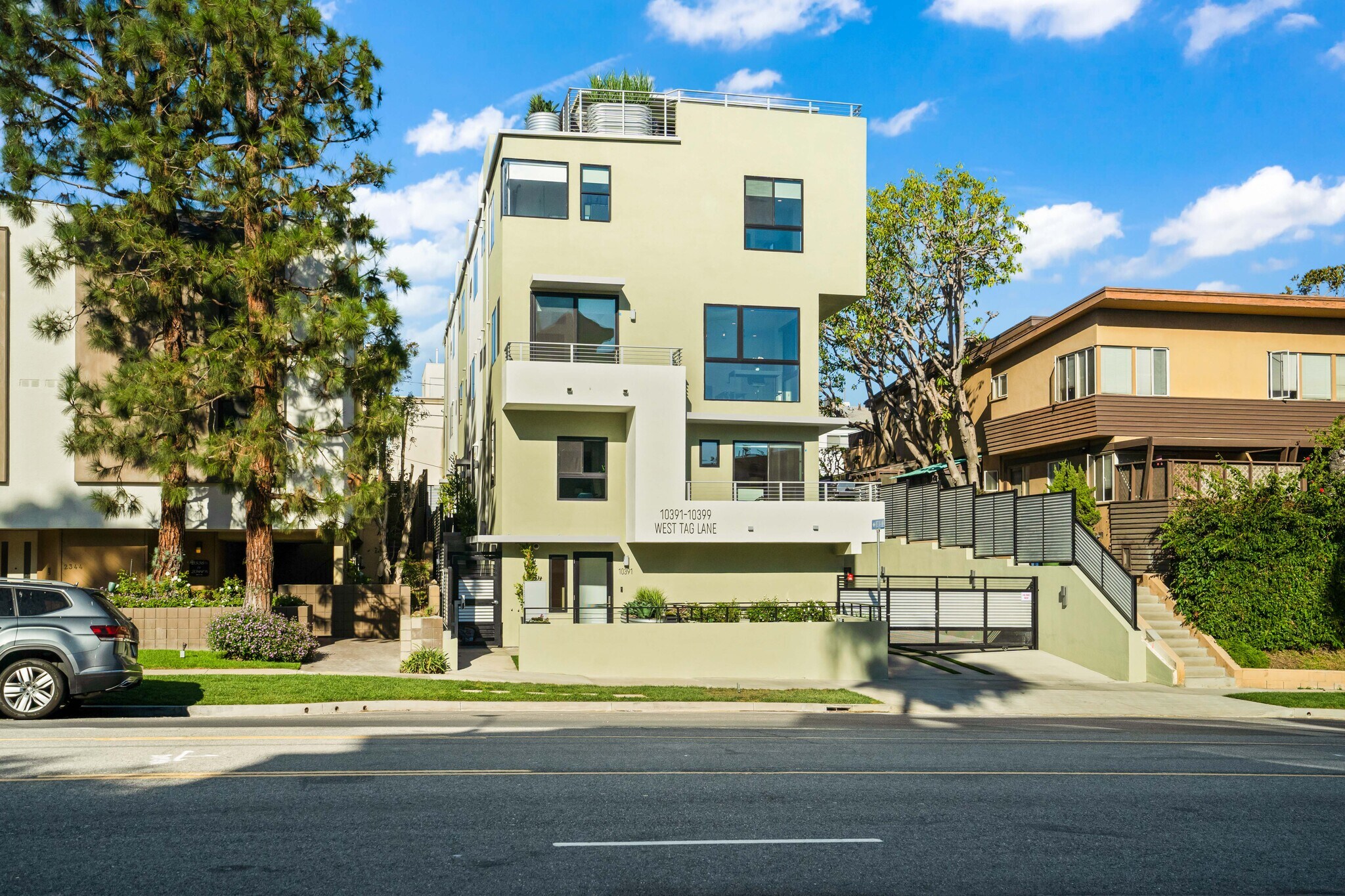 Building Photo - 10393 Tag Ln