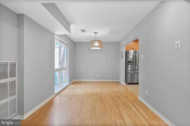 Building Photo - 11820 Breton Ct