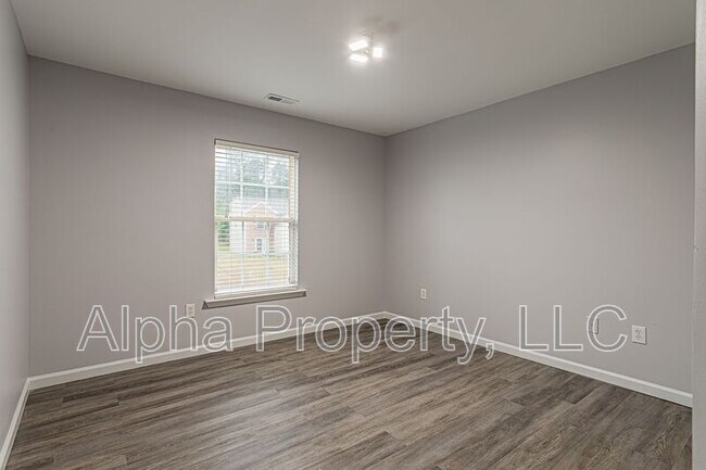 Building Photo - 736 Bent Hollow Ct