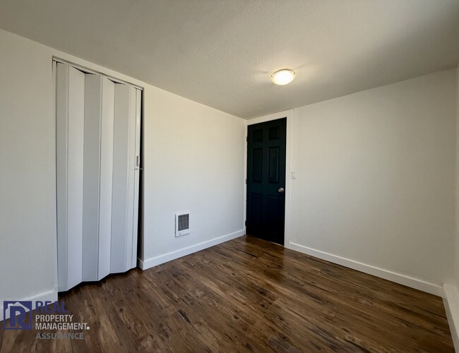 Building Photo - Updated 3-Bedroom Home with Fenced Backyard in Beaverton