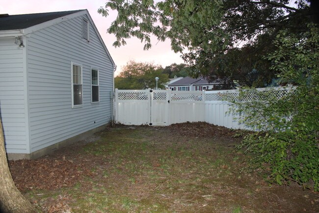 Building Photo - 573 Innkeeper Ln