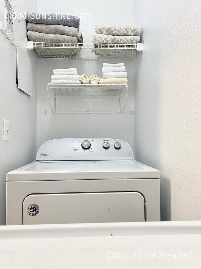 Building Photo - 10764 70th Ave