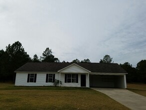 Building Photo - 707 Macey St