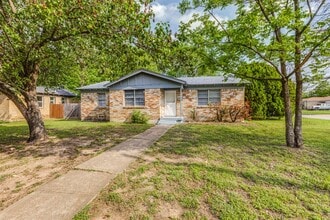 Building Photo - Spacious Home in Pleasant Grove – Convenient Location Near Dining, Parks & Shopping!