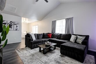 Building Photo - 2820 Dalewood Pl