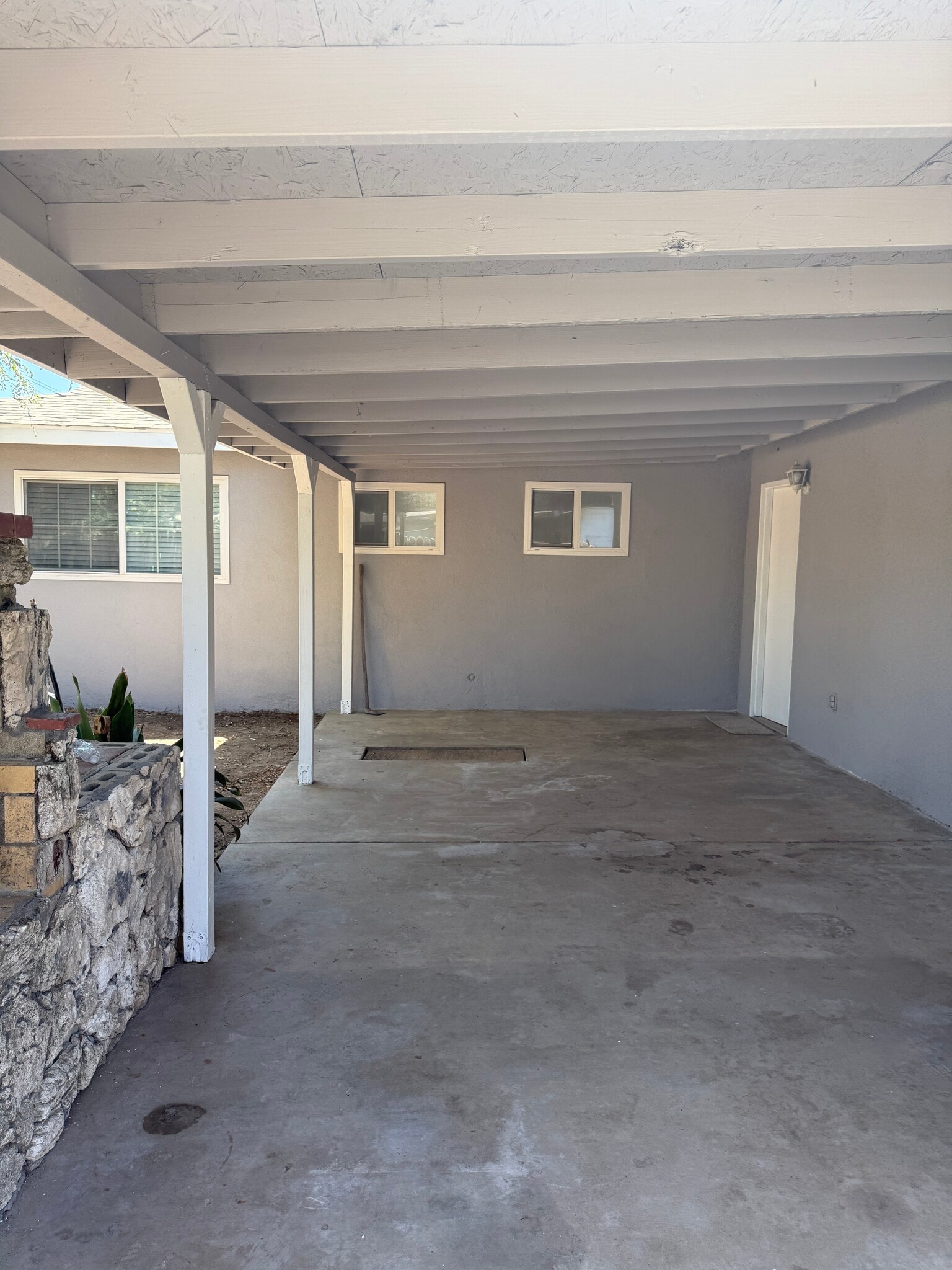 Building Photo - 22472 Munson Rd