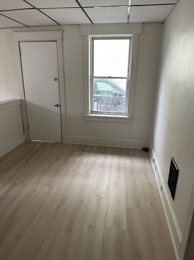 Building Photo - 41 E Filbert St