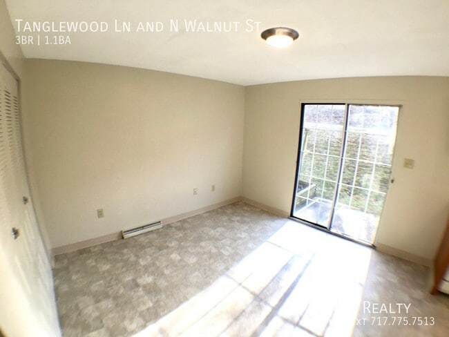 Building Photo - 410 Tanglewood Ln