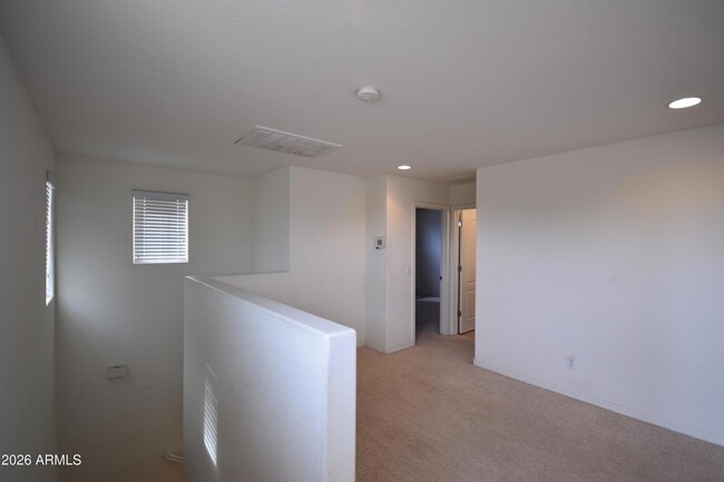 Building Photo - 7117 N 73rd Dr