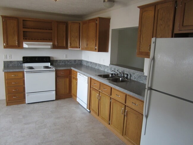 Building Photo - Great 3 bed 2.5 bath Townhome Style Duplex in Loveland