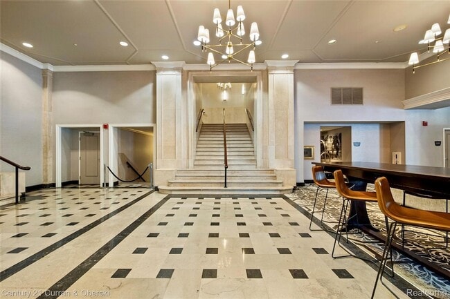 Building Photo - 525 W Lafayette Blvd