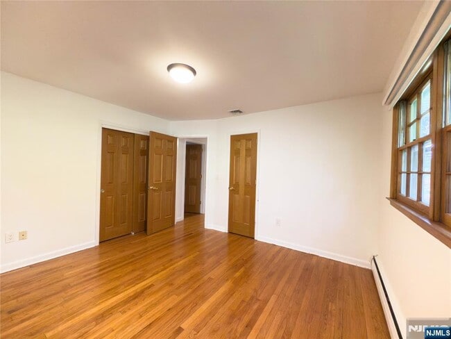 Building Photo - 19 Dearborn Dr