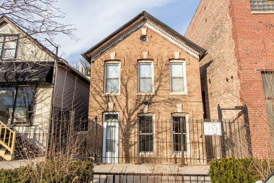 Building Photo - 1472 W Webster Ave
