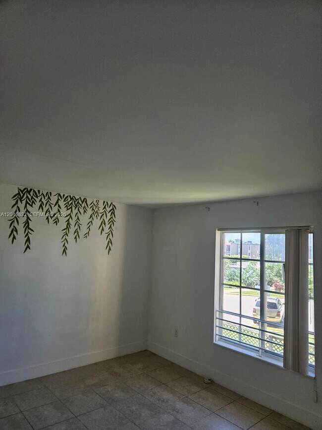 Building Photo - 4900 NW 79th Ave