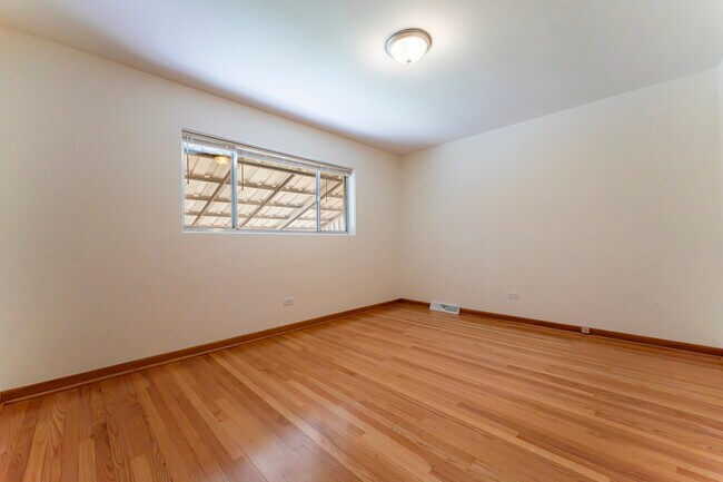 Building Photo - 2619 Home Ave