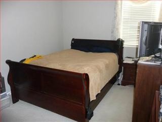 Building Photo - 844 Towne Dr