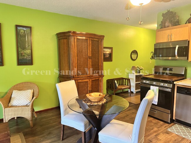 Building Photo - Beachfront Condo