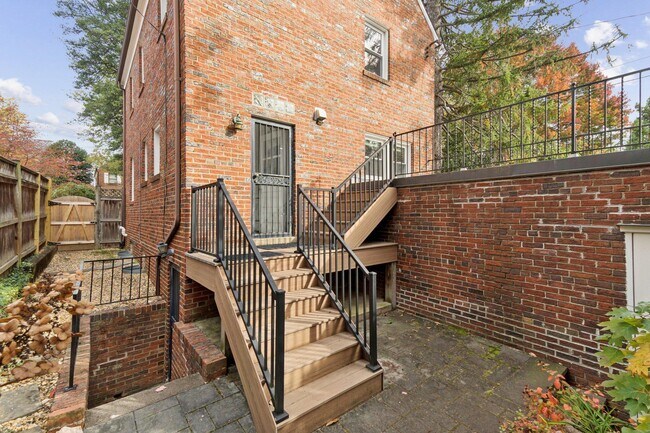 Building Photo - 5008 44th St NW