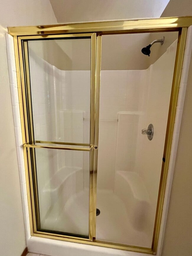 Building Photo - Lovely Rental Home in Heatherwood Neighborhood!