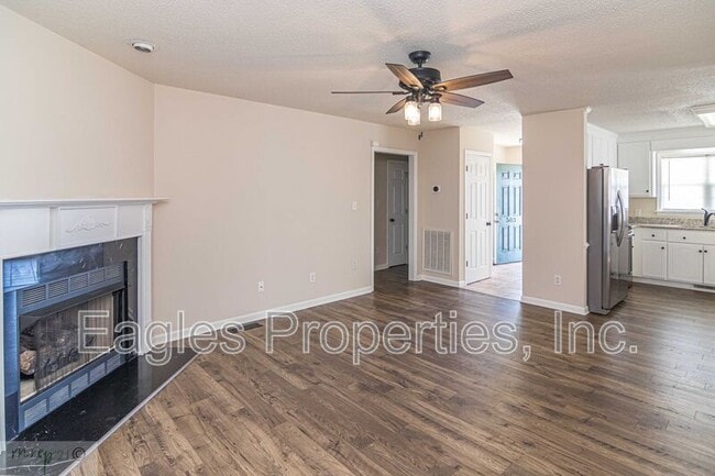 Building Photo - 503 True Vine Rd