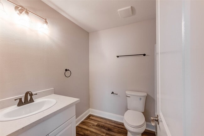 Building Photo - 1810 Adobe Stone Dr