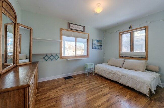 Building Photo - 508 Valley View Dr