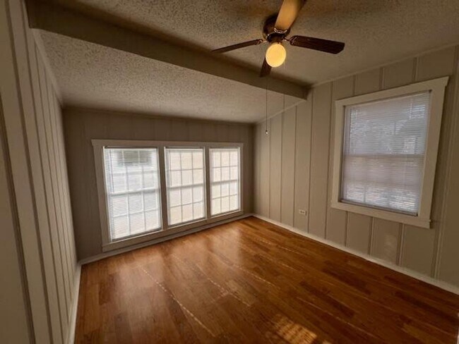 Building Photo - 3717 N 26th St