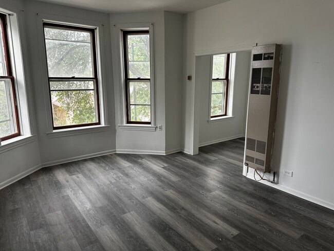 Building Photo - 3619 S Damen Ave