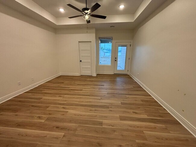 Building Photo - 5309 Rolly -