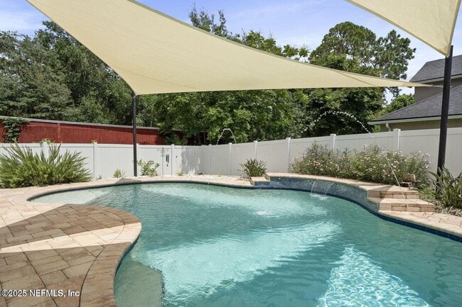 Building Photo - 11725 Paddock Gates Dr