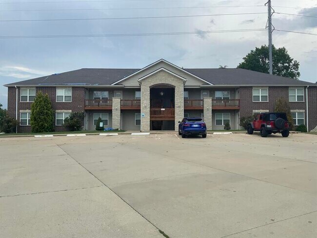 Building Photo - 819 Elm Way Ct