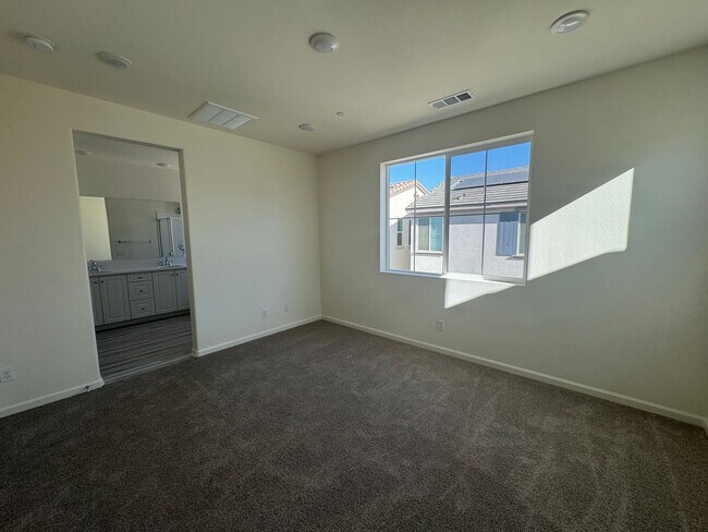 Building Photo - Beautiful Brand-New Home (Price Drop)>>>> Call Today>>>>