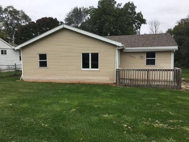 Building Photo - 3 Bedroom, 1 Bathroom in the Norwoodville ...