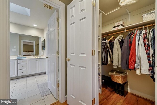 Building Photo - 8807 Ridge Rd