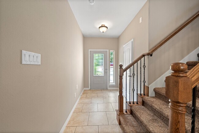 Primary Photo - 1413 E April Villa