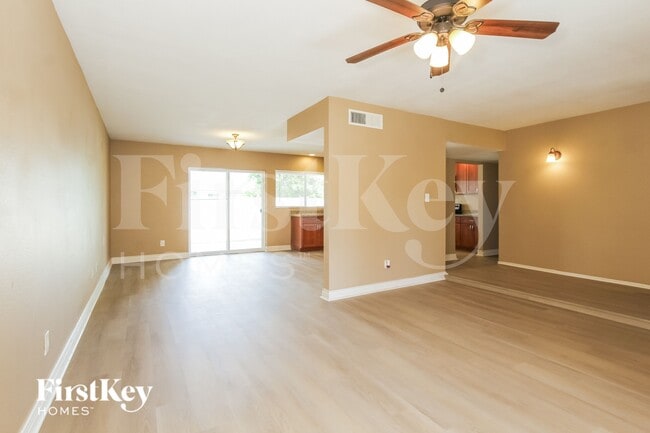 Building Photo - 12215 N 36th St