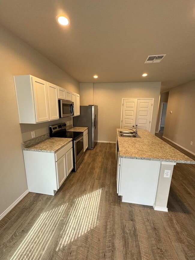 Building Photo - NOW PRELEASING!  Four Bedroom | Two Bathroom Home in Scott Hollow