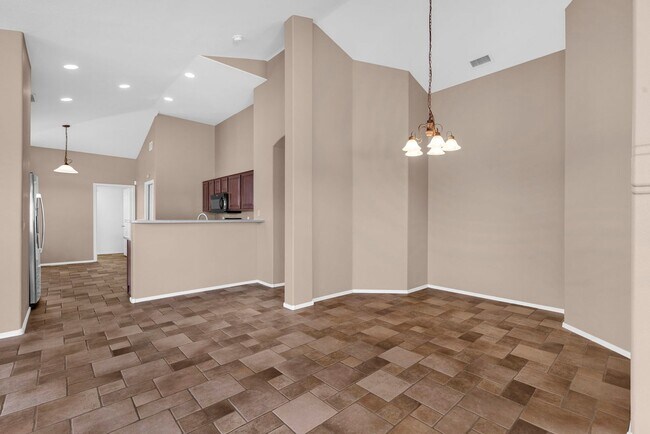 Building Photo - Lovely 3 bed / 2.5 bath Home in the Power ...