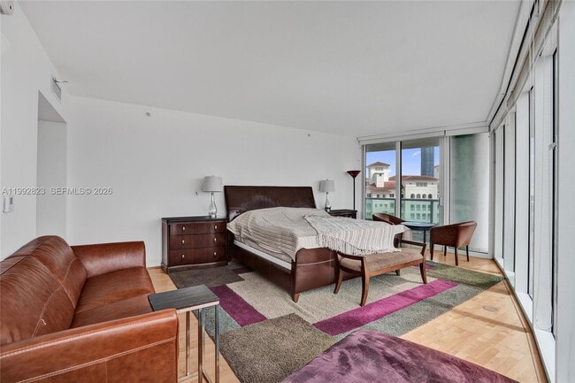 Building Photo - 19955 NE 38th Ct