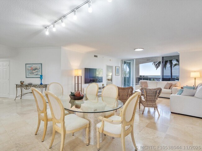 Building Photo - 3200 N Ocean Blvd