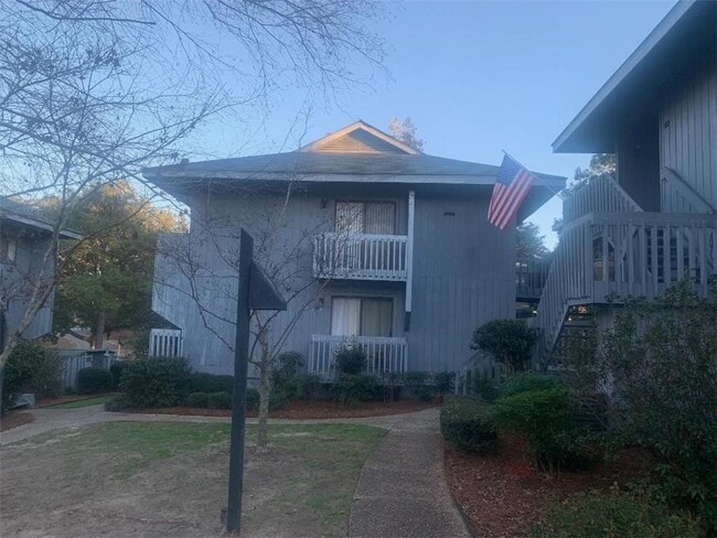 Primary Photo - 213 Golf Terrace