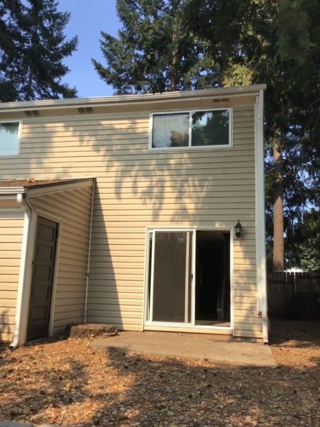 Building Photo - 4870-4874 Sunnyside Rd SE #11894